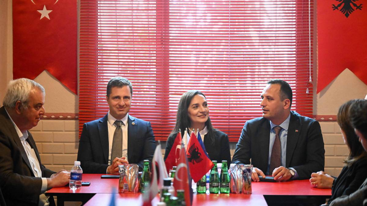 “Adalet ve kardeşlik için yan yanayız”