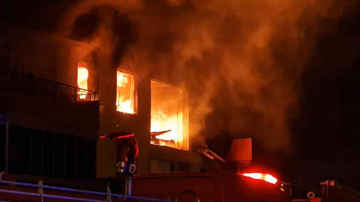 Konya'da doğalgaz patlaması: 1'i ağır 13 yaralı