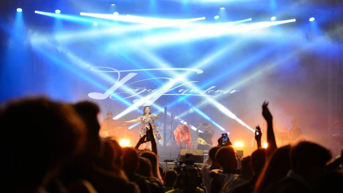 Kumluca’da festival finali Tuğçe Kandemir’le yapıldı