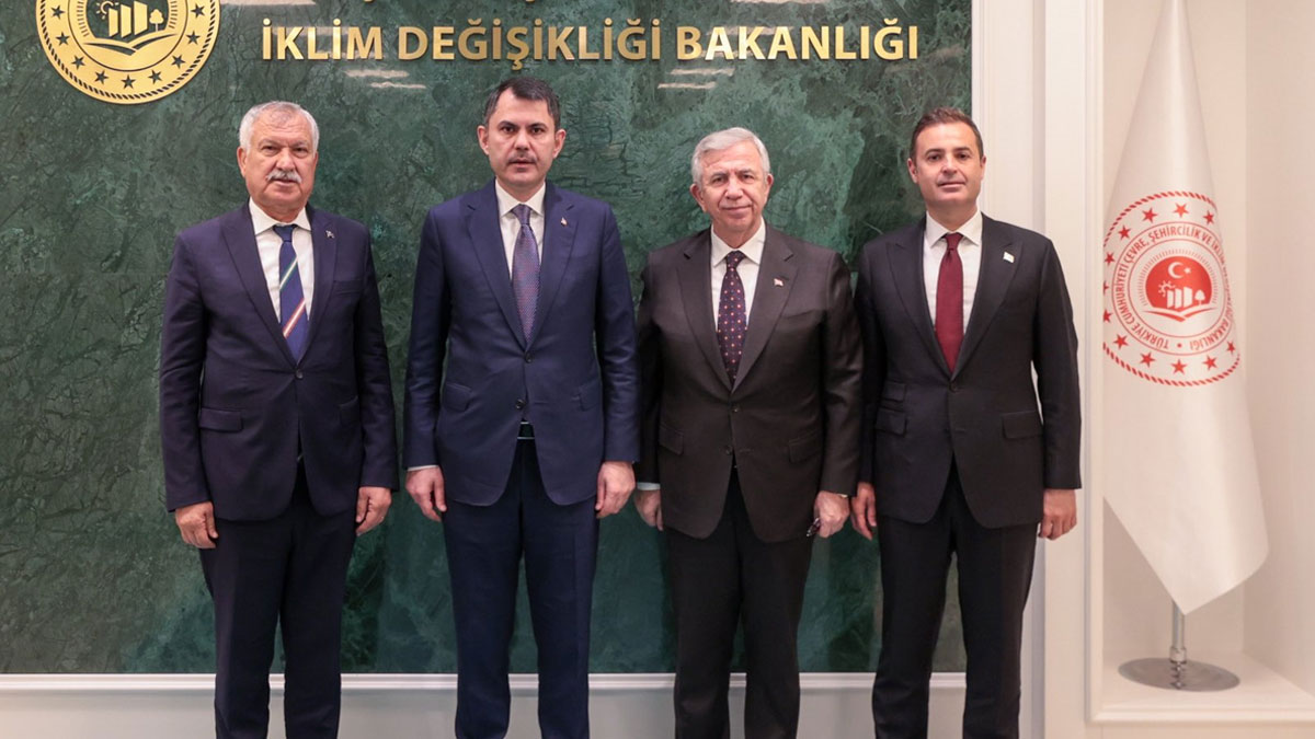 Bakan Kurum, Ankara, Adana ve Balıkesir Büyükşehir Belediye Başkanlarını kabul etti