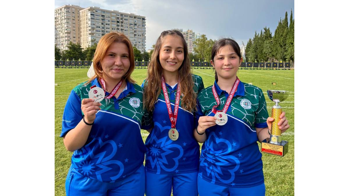 Muğla Büyükşehir okçularından Antalya'da madalya yağmuru