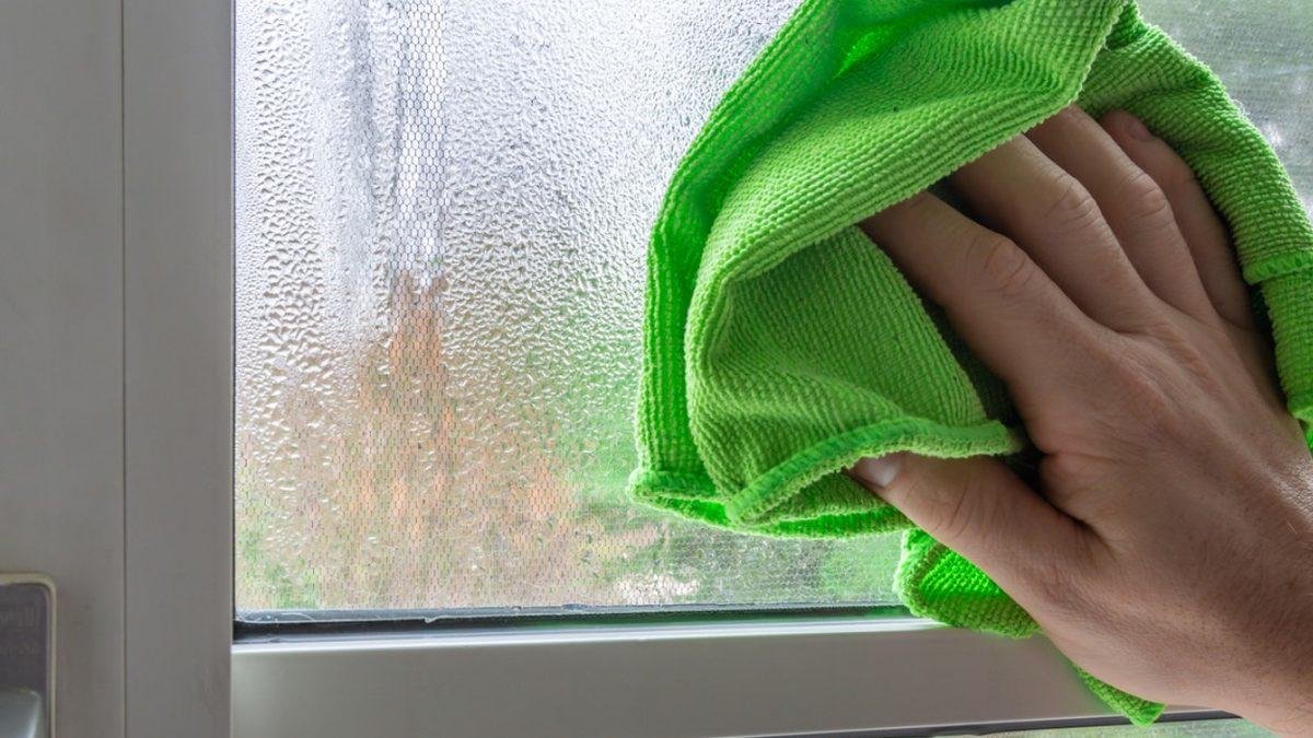 Cam silmenin püf noktası buymuş! Ne iz kalıyor ne leke: Sadece bir kapta hazırlanıyor