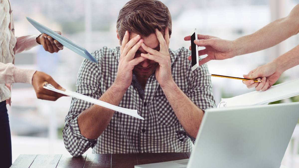 Uzmanlardan uyarı: Aynı anda birden çok işle uğraşmak zihni yavaşlatıyor