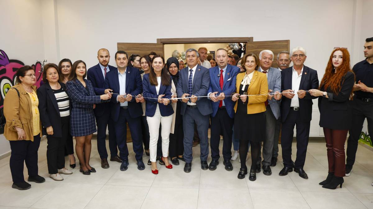 Uşak Belediyesi Narin Gündüz Bakım Evi’ni geniş katılımlı bir törenle hizmete açtı