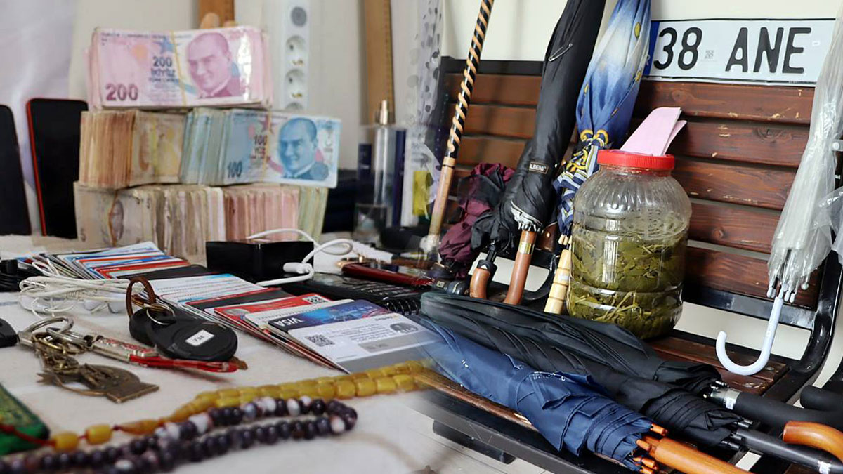 'Bu da unutulur mu?' dedirten eşyalar görenleri şaşırttı! Bidon içerisindeki üzüm yaprağının sahibi aranıyor