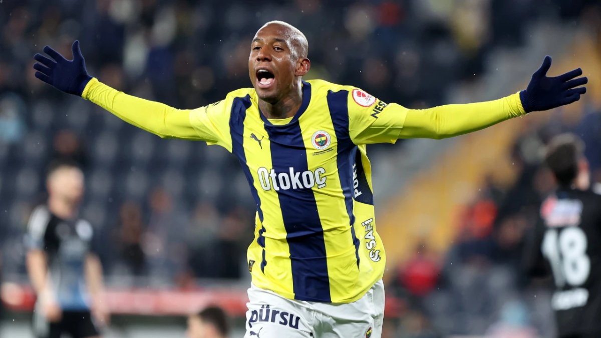 Fenerbahçe'nin Brezilyalı yıldızı Talisca'dan sert eleştiri: Adil bir teknik direktörle her şey yoluna girer