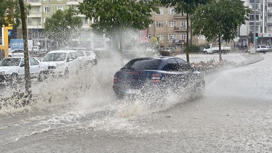 Meteoroloji’den Orta Karadeniz’e sağanak uyarısı