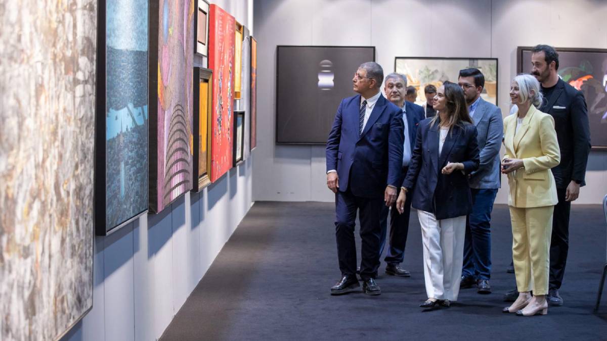 İzmir Sanat ve Antika Fuarı kapılarını açtı