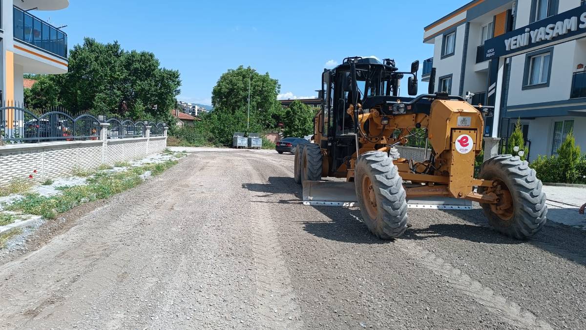 Efeler’in ulaşım ağı Başkan Yetişkin’le güçleniyor
