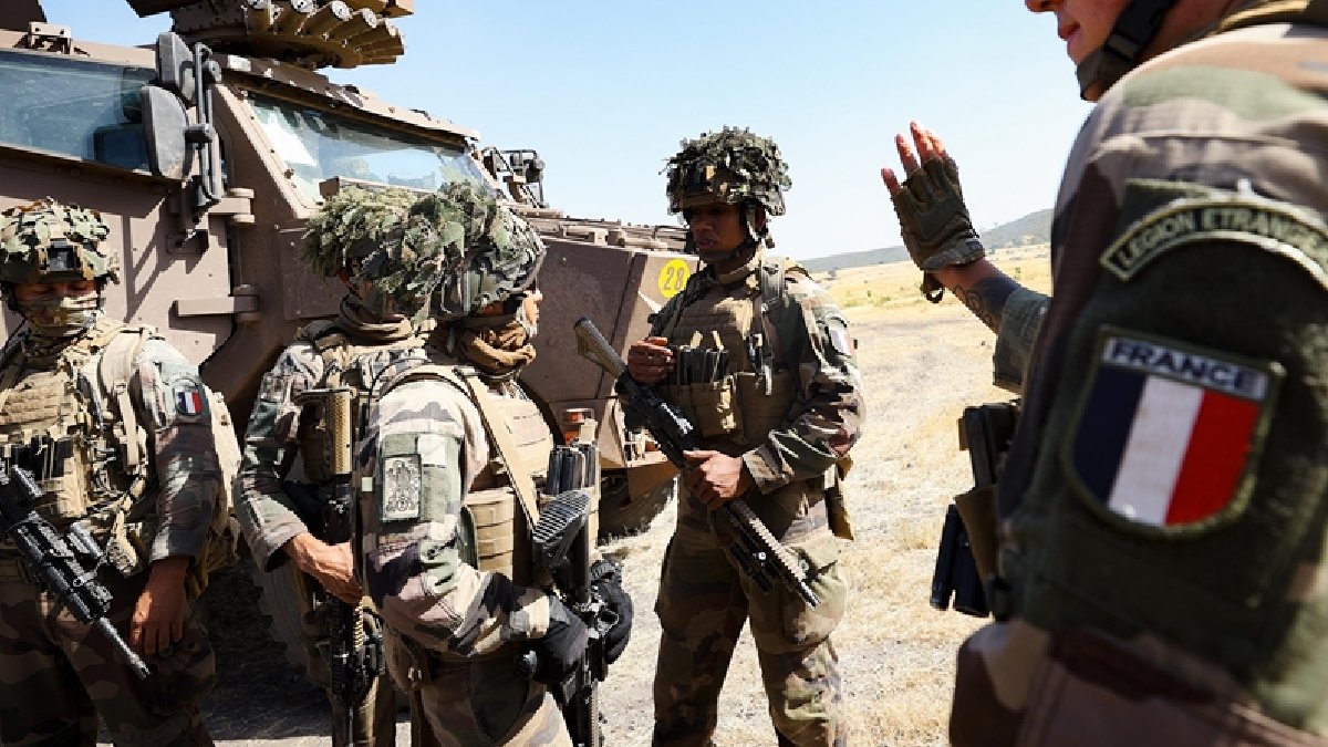 Ek güvenlik güçleri Yeni Kaledonya’da: Fransa, sömürgesinin bağımsızlık hareketinin yıl dönümünde ihtiyatlı