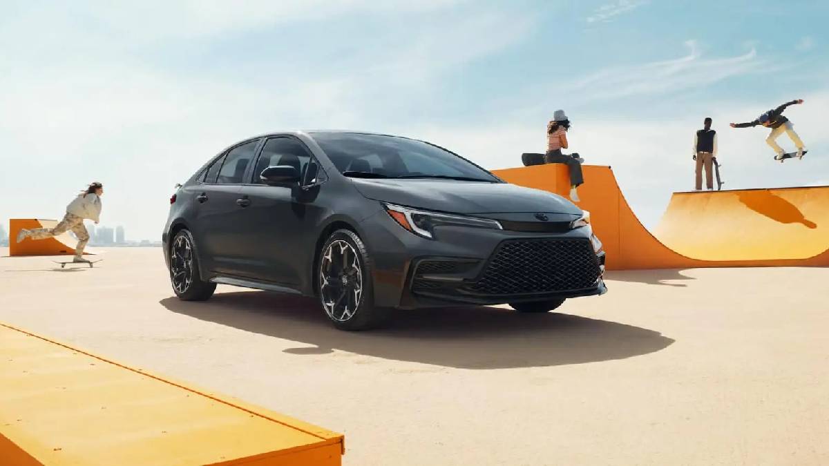 Toyota piyasayı yıkıp geçiyor! Yeni model sahneye bomba gibi düştü: Bu Corolla’yı gören bir daha eskiye bakmaz!