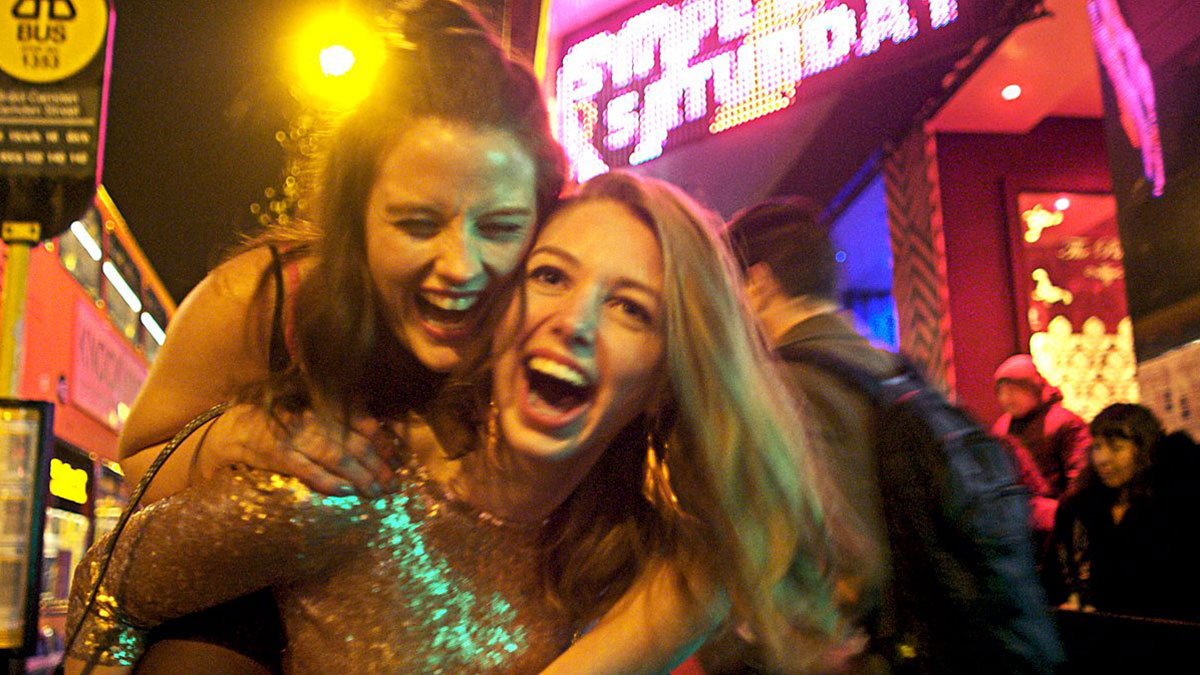 Kadınlar arkadaşını kokusuna göre seçiyor! Bilimsel olarak araştırıldı, kanıtlandı