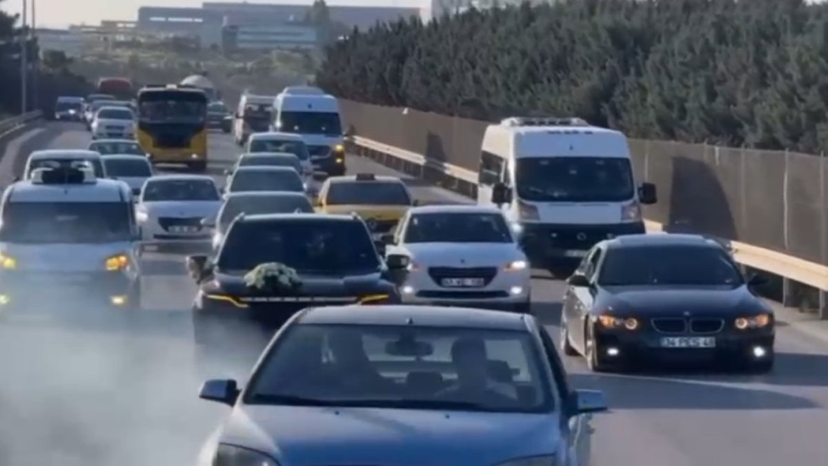 Düğün konvoyunda yaptığı şov pahalıya patladı! Cezalar üst üste yağdı: Ehliyeti giti, 10 binlerce lira zararda