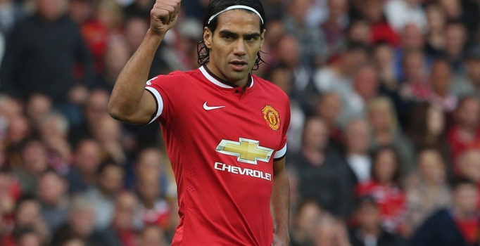 Chelsea Radamel Falcao'yu resmen açıkladı