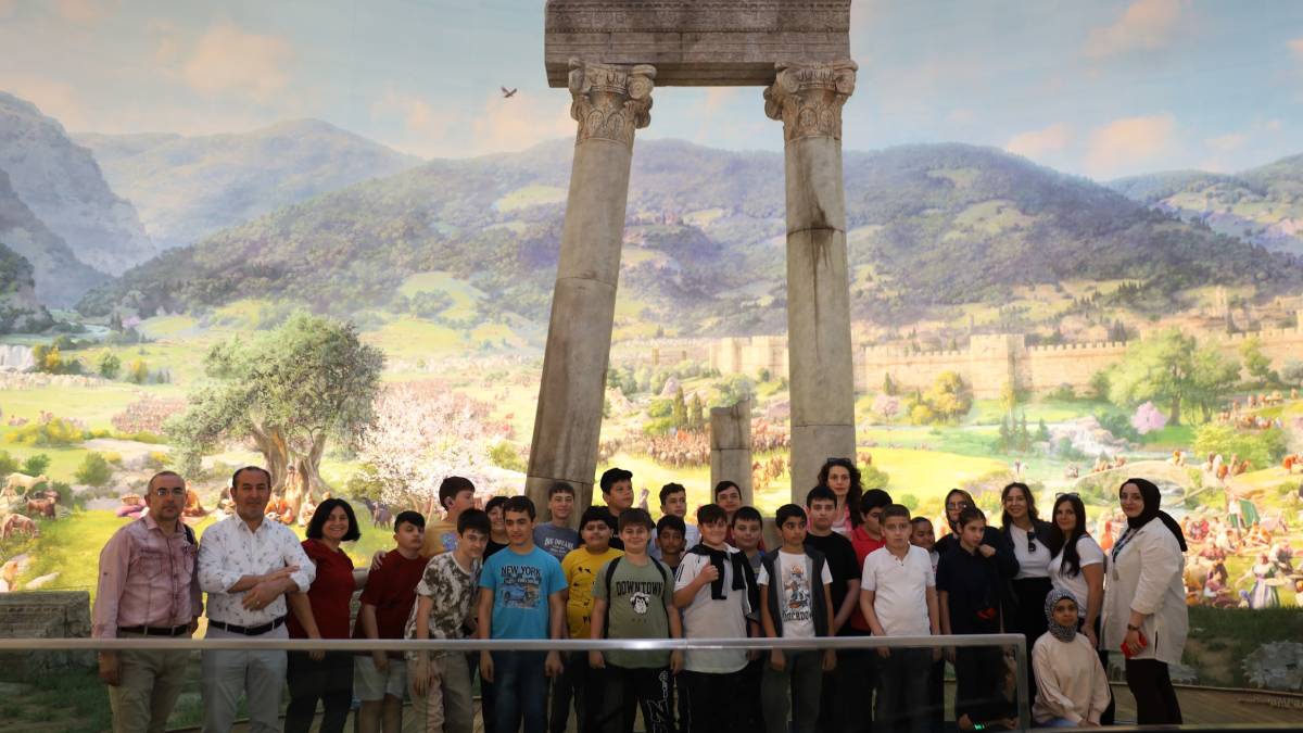 Bursa’nın güzelliklerini ‘Engelsiz tur’ ile tanıdılar