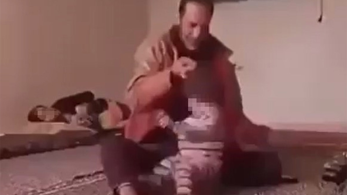 Görüntüler dehşete düşürmüştü! 2 yaşındaki çocuğunu darp edip 'şaka' diyen babaya 19 yıl hapis