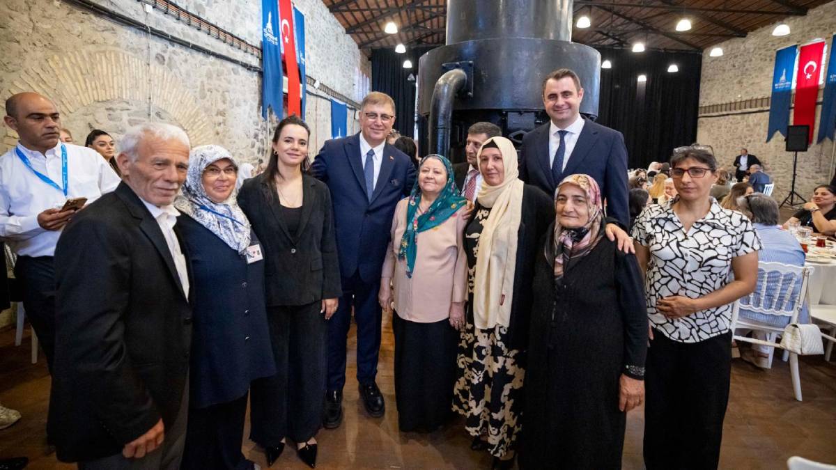 Duygu dolu buluşma: Başkan Tugay şehit anneleri ile bir araya geldi