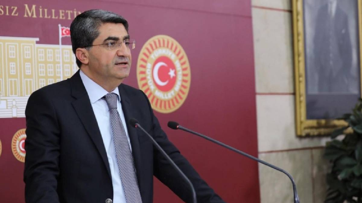 DEVA Partili Ekmen’den Anneler Günü mesajı: Çocuklar aç, anneler umutsuz