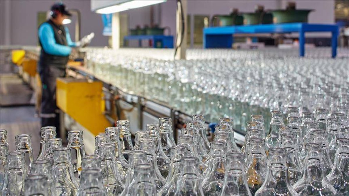 Şişecam: Yılın ilk üç ayında net satışımız 45 milyar lira oldu