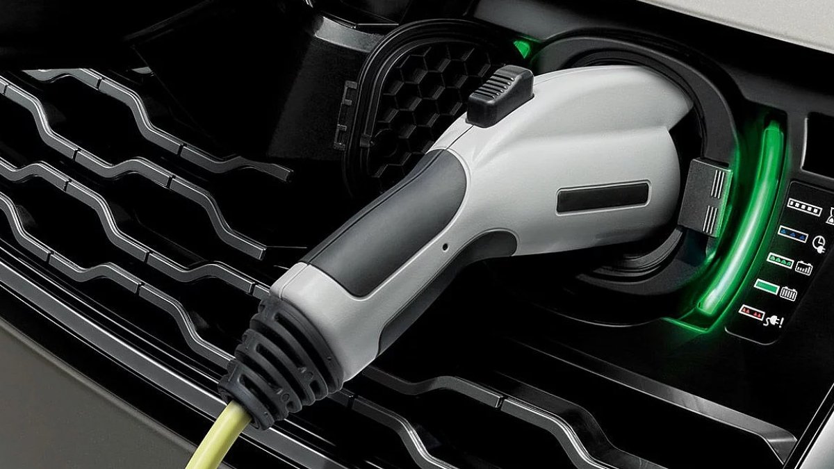 Plug-in Hibrit skandalı büyüyor! Şarj edilebilir içten yanmalı otomobillerle ilgili şoke eden gelişme