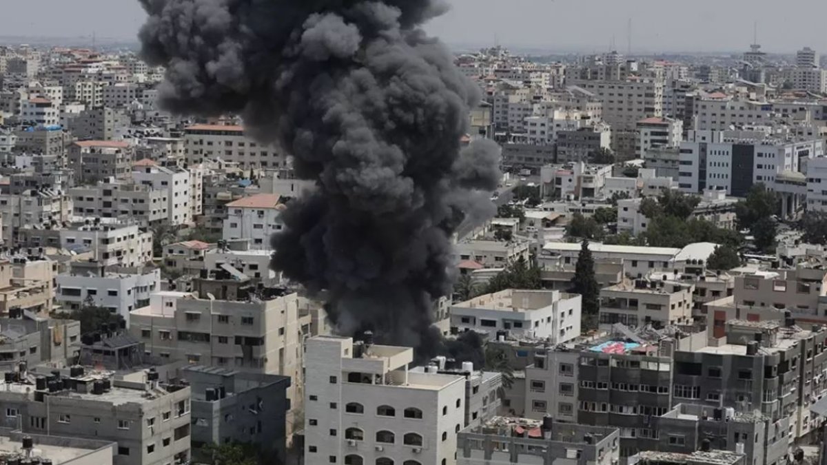 Gazze’de can kaybı 52 bin 810’a yükseldi