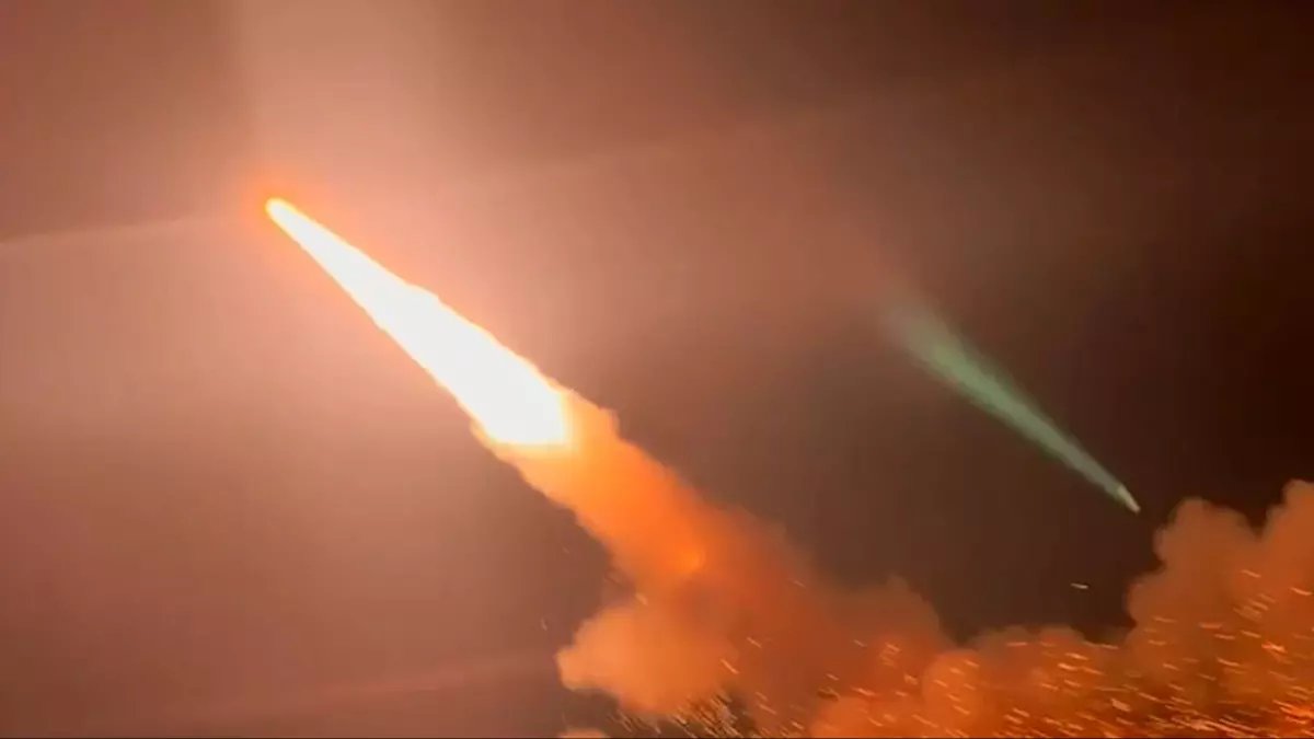 Pakistan, hava savunma sistemini imha etti