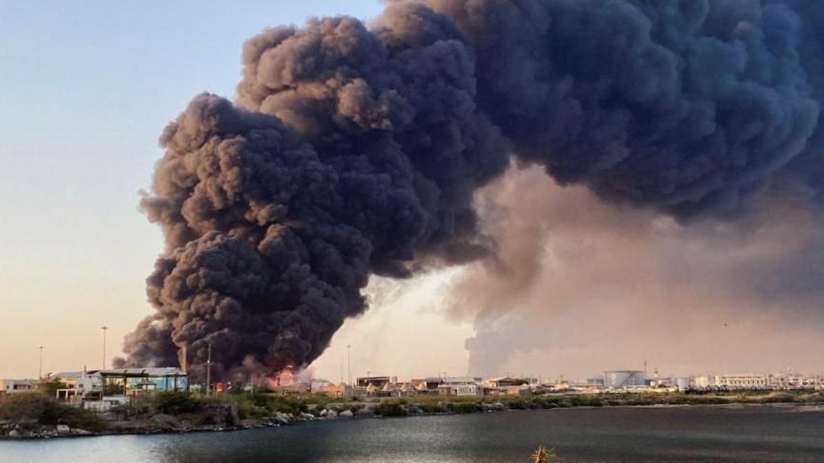 Sudan'da yakıt deposu yangını 6 gün sürdü