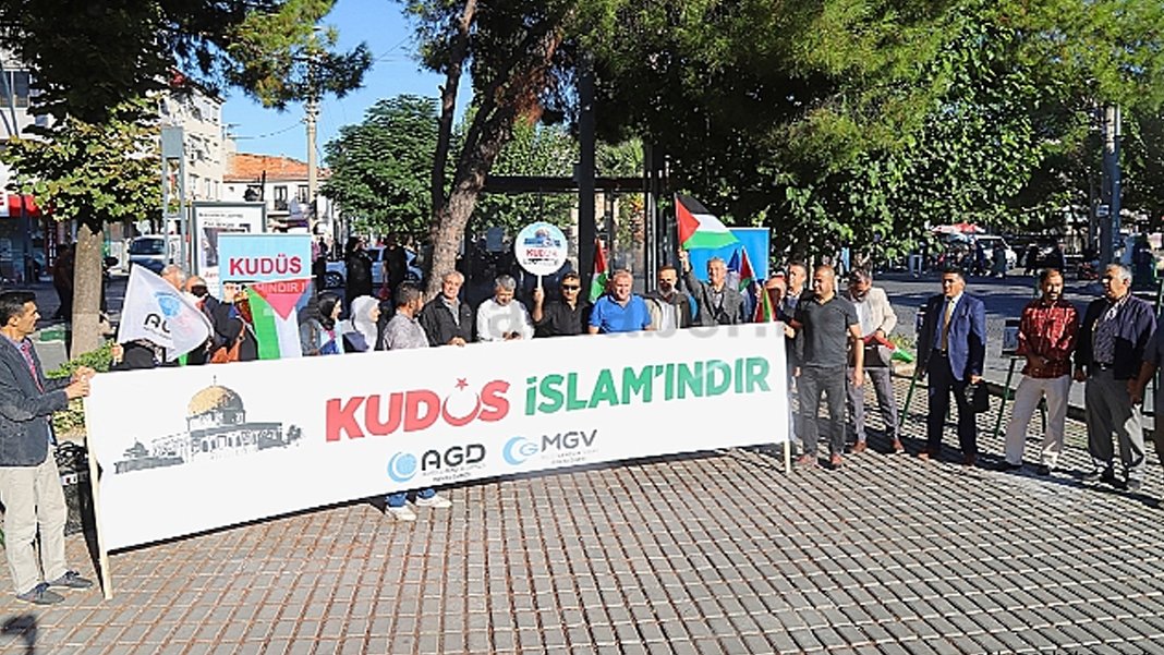 Terme’den Gazze’ye yağmur altında destek: Binlerce kişi Kudüs için meydandaydı