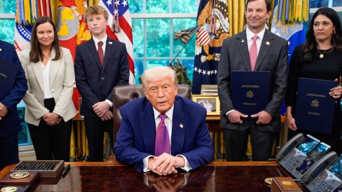 Trump: Putin, kanlı savaşı bitirmek için Türkiye’de görüşmeye hazır