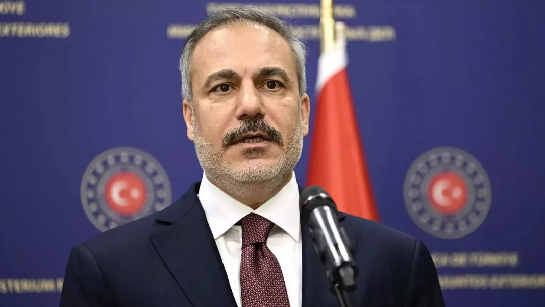 Hakan Fidan: PKK'nın fesih kararı samimiyetle uygulanmalı! Atılacak adımları yakından takip edeceğiz