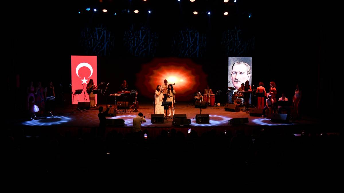 Balıkesir’de anneler ve çocuklarından benzersiz konser