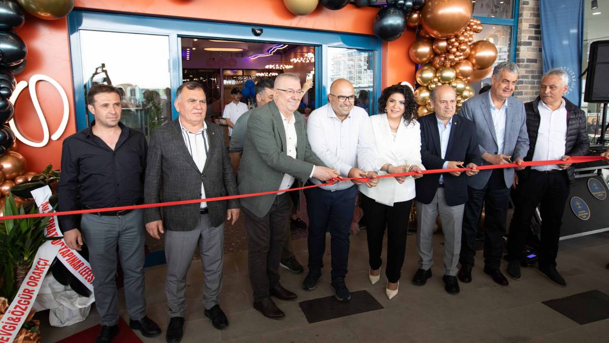 Balıkesir’de bir ilk: Servis robotlarıyla hizmet veren kafe açılıyor!