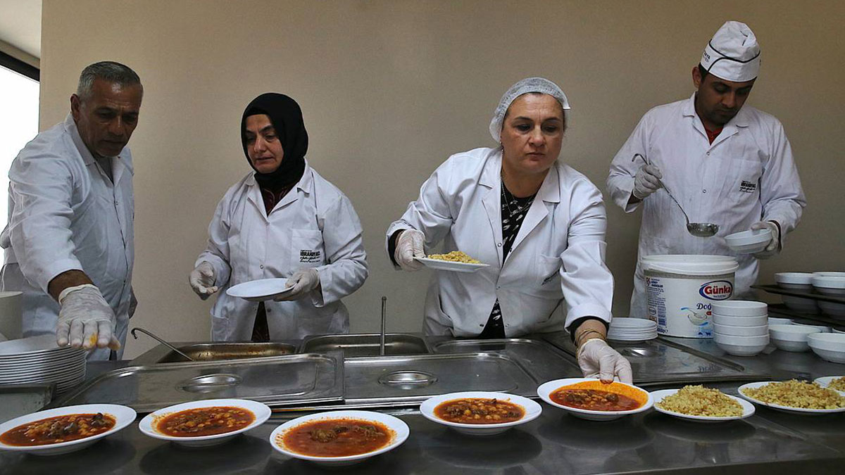 Kent Lokantası'na rakip Millet Lokantası: Fiyatı şaşırttı! O ilçede hizmete girdi, günde 300 kişi faydalanıyor