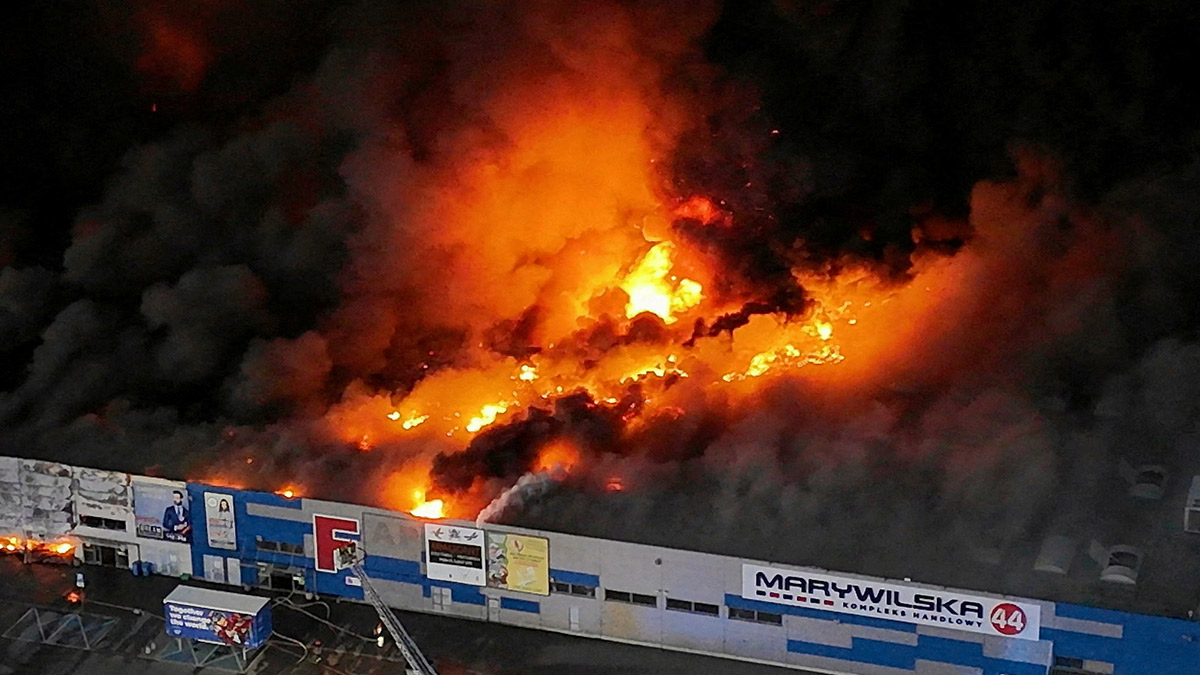 Polonya: Rusya, Varşova'daki AVM yangını için kundakçı tuttu