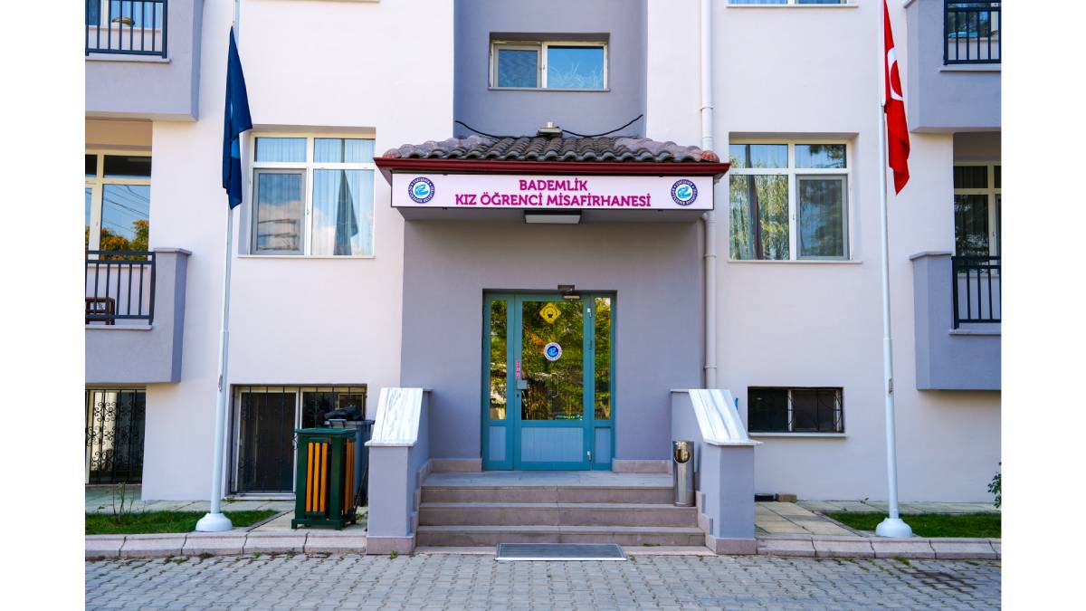 Gençlere umut olan hizmet! Büyükşehir, barınma ve burs destekleriyle ihtiyaç sahibi öğrencilerin yanında