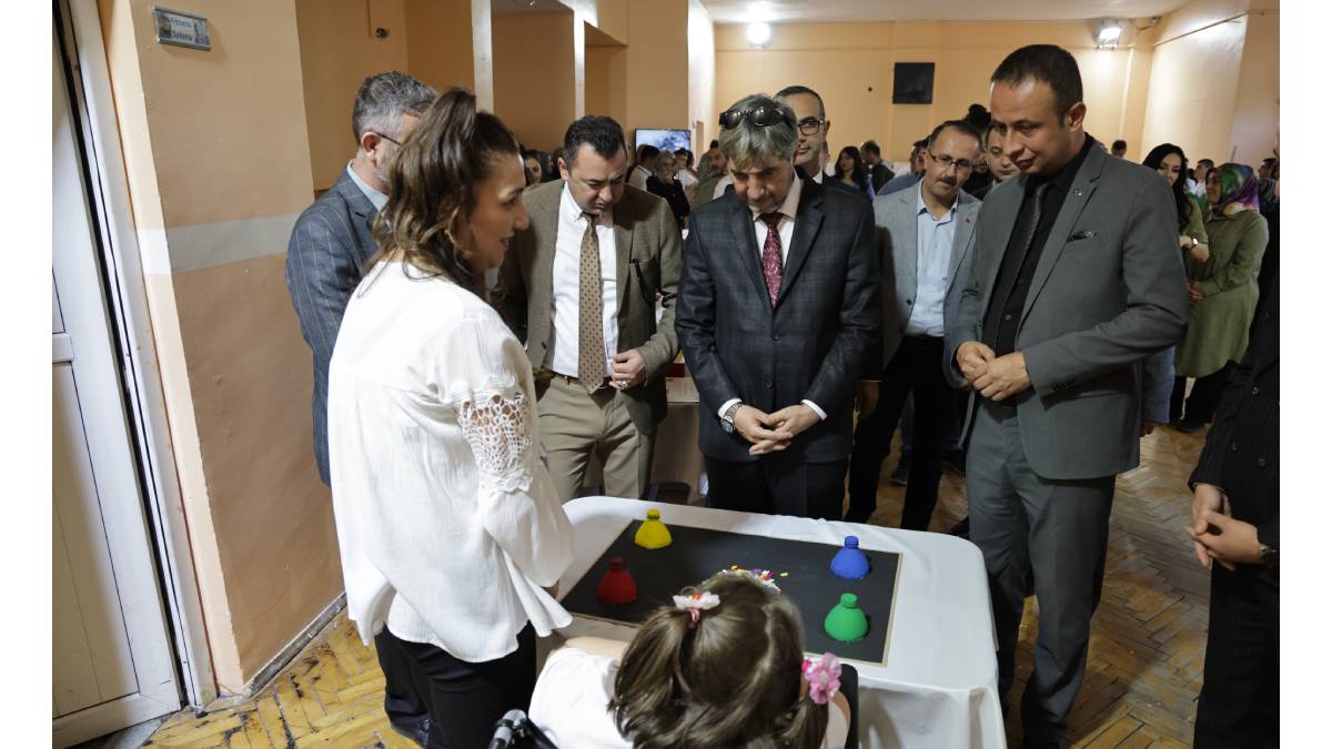 "Bilimsel ve eğitsel projelere her zaman destek veriyoruz"