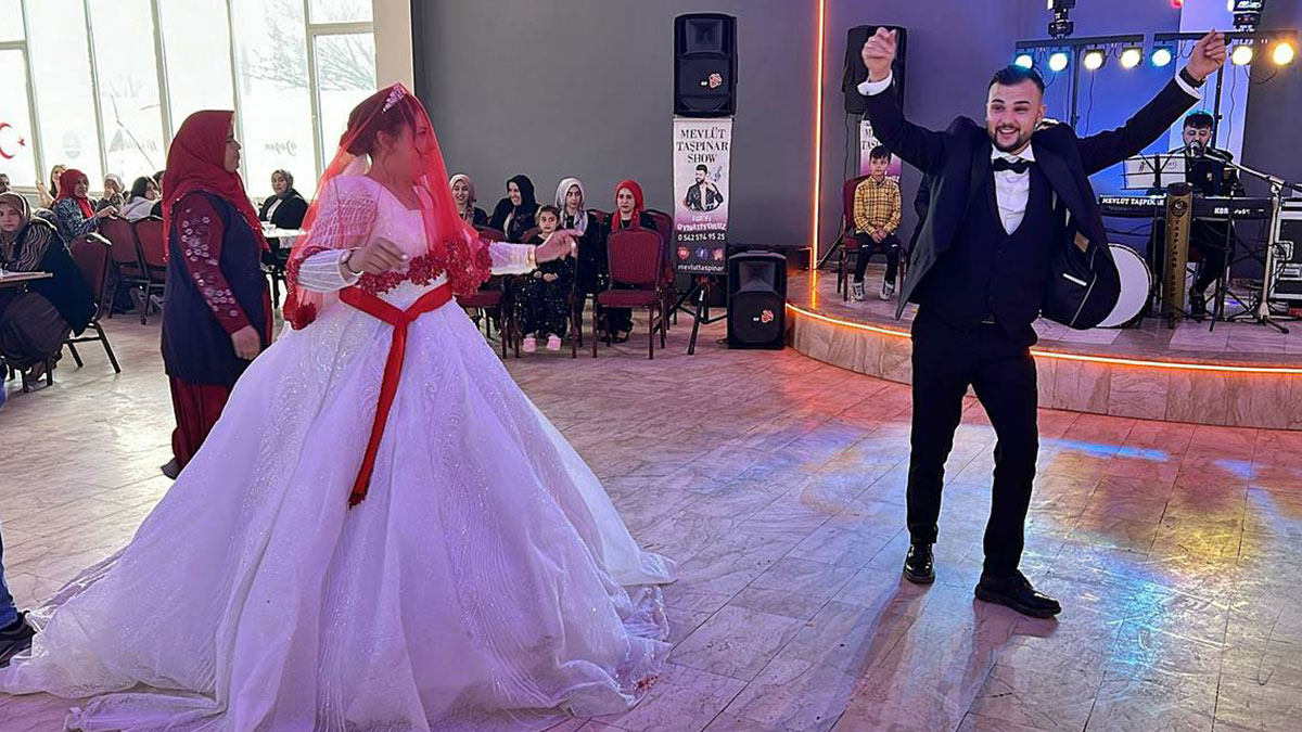 Afyonkarahisar'da düğün masrafları yüzde 50 düşürüldü! İlçe belediyeleri eş zamanlı olarak aynı kararı aldı