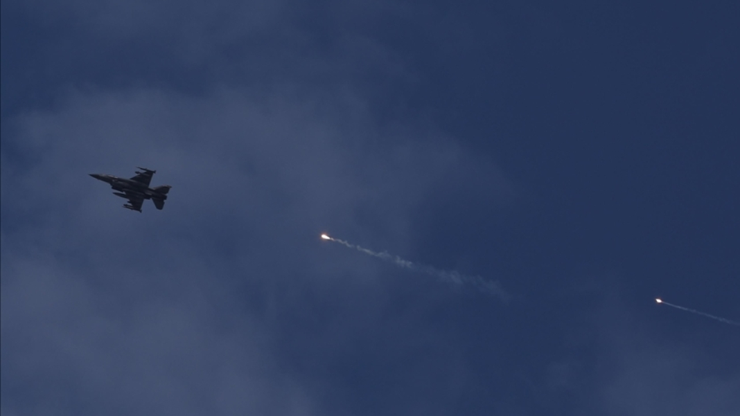 İsrail: Yemen'deki limanları tahliye edin