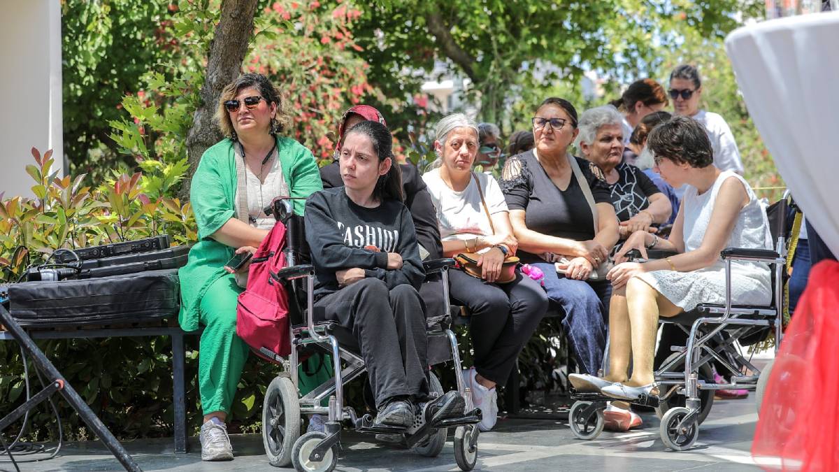 Başkan Önal: “Engelleri anlayışla aşabiliriz”