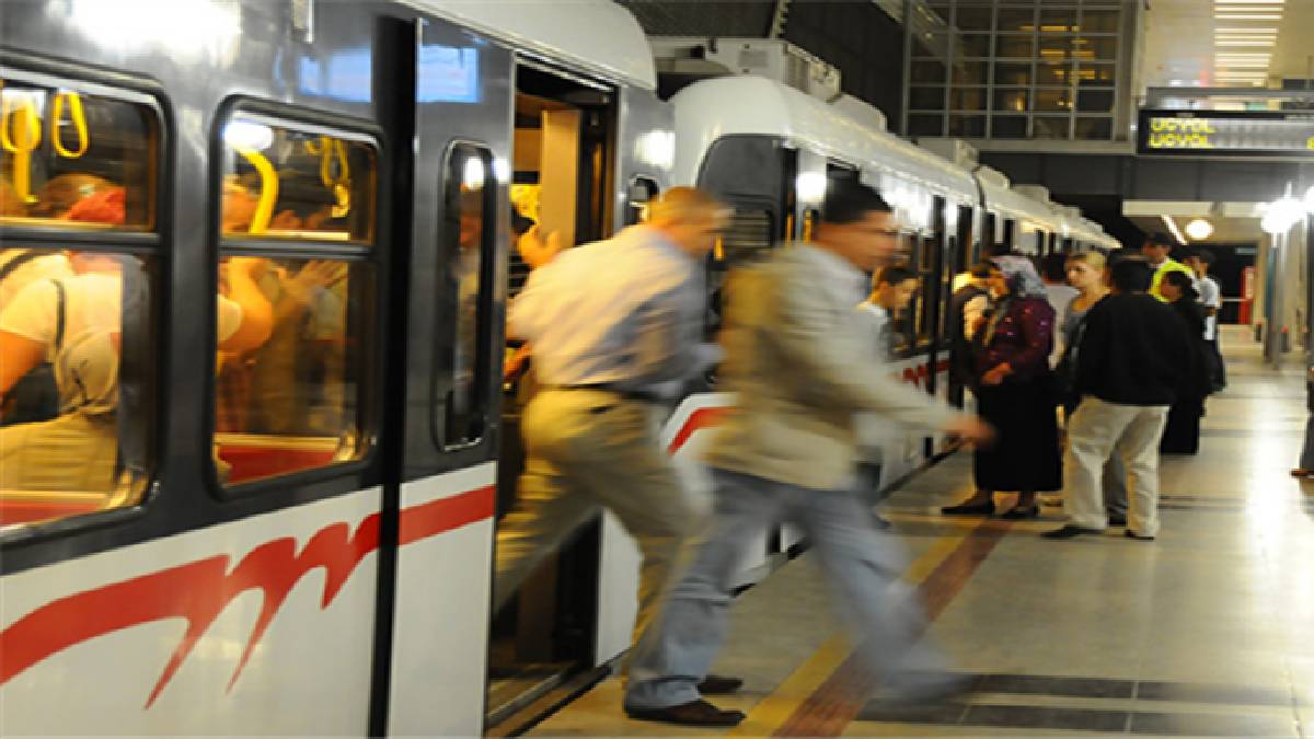 İzmir’de herkesi kıskandıran semt! Metroya, tramvaya, otobüse dakikalar… Bu semtte ulaşım her yönden akıyor!
