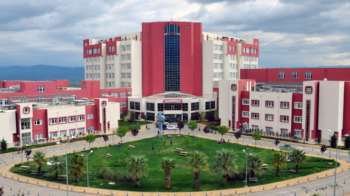 Aydın'da hastanede rüşvet operasyonu: Gözaltına alınan profesör ve sekreteri serbest