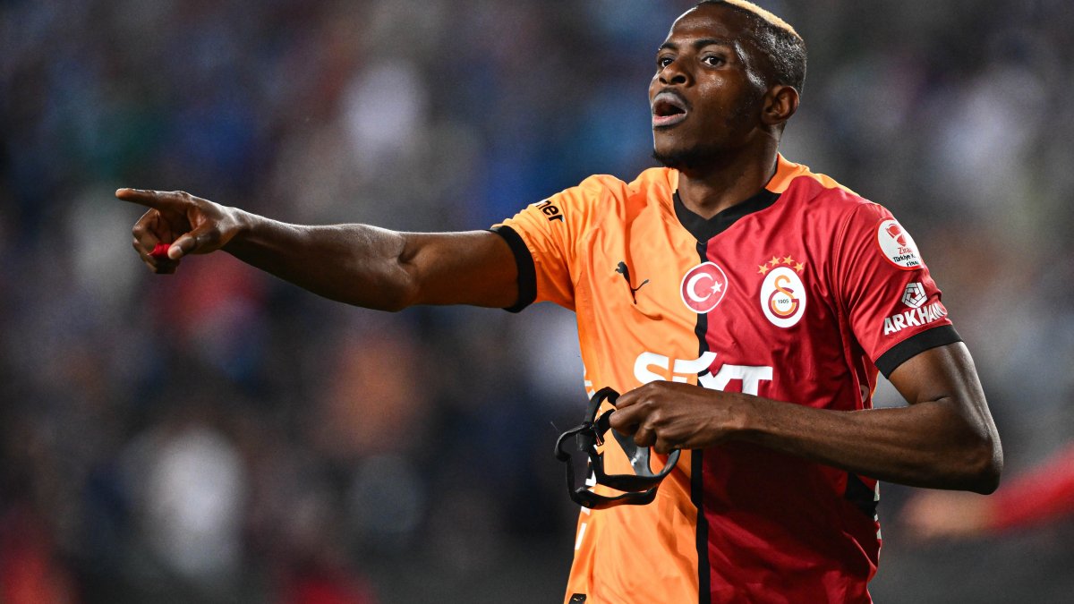 Victor Osimhen 120 yıllık rekoru kırdı: Galatasaray tarihine adını yazdırdı