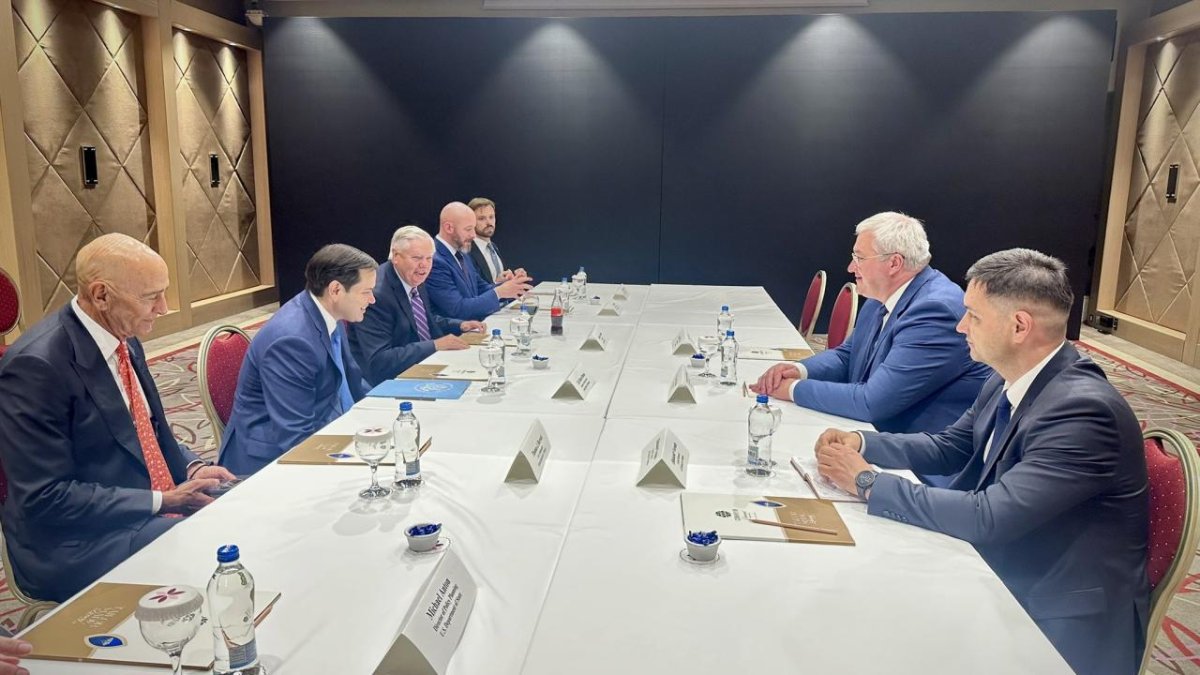 Ukrayna ve ABD Dışişleri Bakanları Antalya’da görüştü