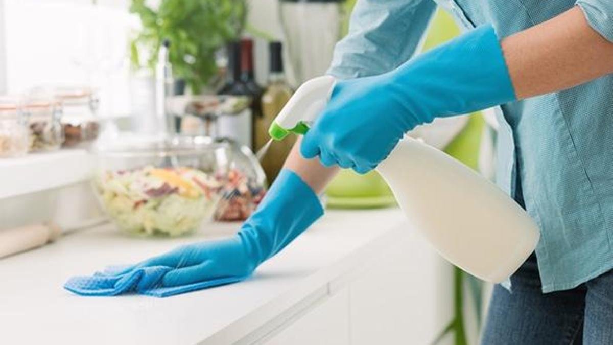 Evi mis gibi yapan doğal temizlik sırrı! Kötü koklardan eser kalmıyor: Sadece bir kaşık yeterli