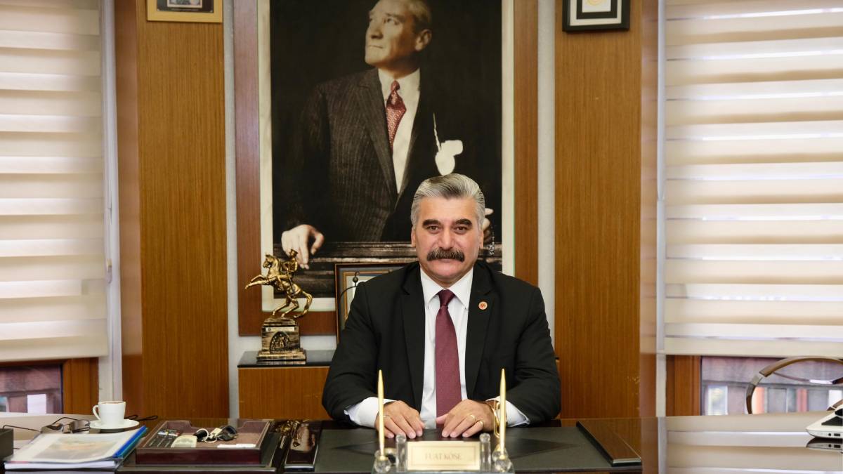 Başkan Köse’den örnek davranış: Başkanlık koltuğu engelli Meclis üyesine emanet