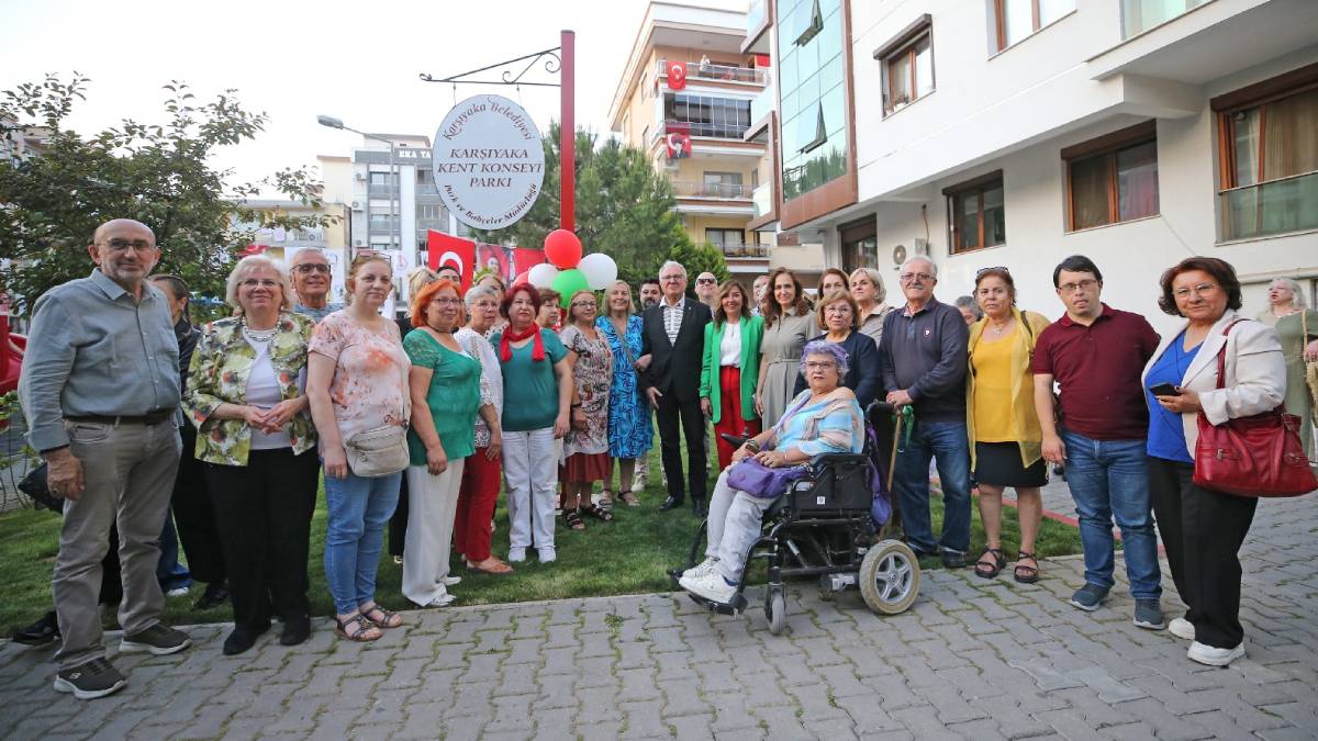 Karşıyaka Kent Konseyi Parkı’na coşkulu açılış