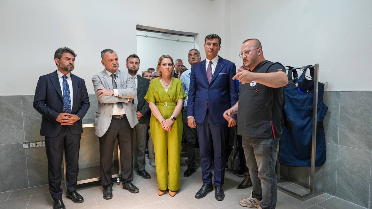 Manisa’da sokak hayvanları için Hayvan Yaşam Merkezi hizmete açıldı