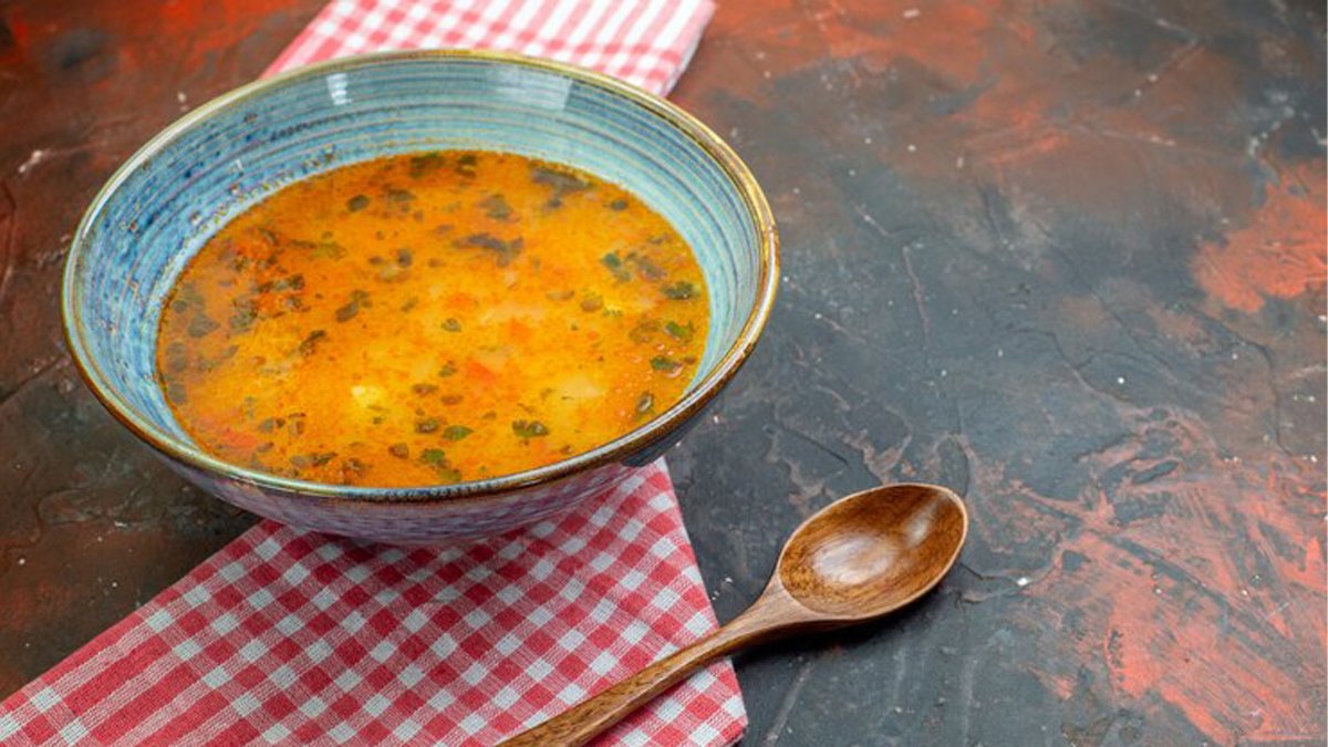 Bu çorba hastayı yatağından kaldırır! Tavuk paça tarifi.... Bağışıklığı güçlendiriyor, vücuda enerji veriyor