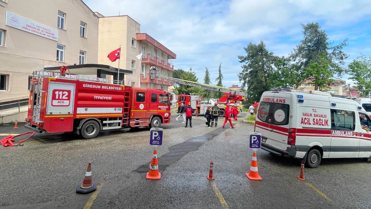 Ali Menekşe Göğüs Hastanesi’nde yangın tatbikatı yapıldı