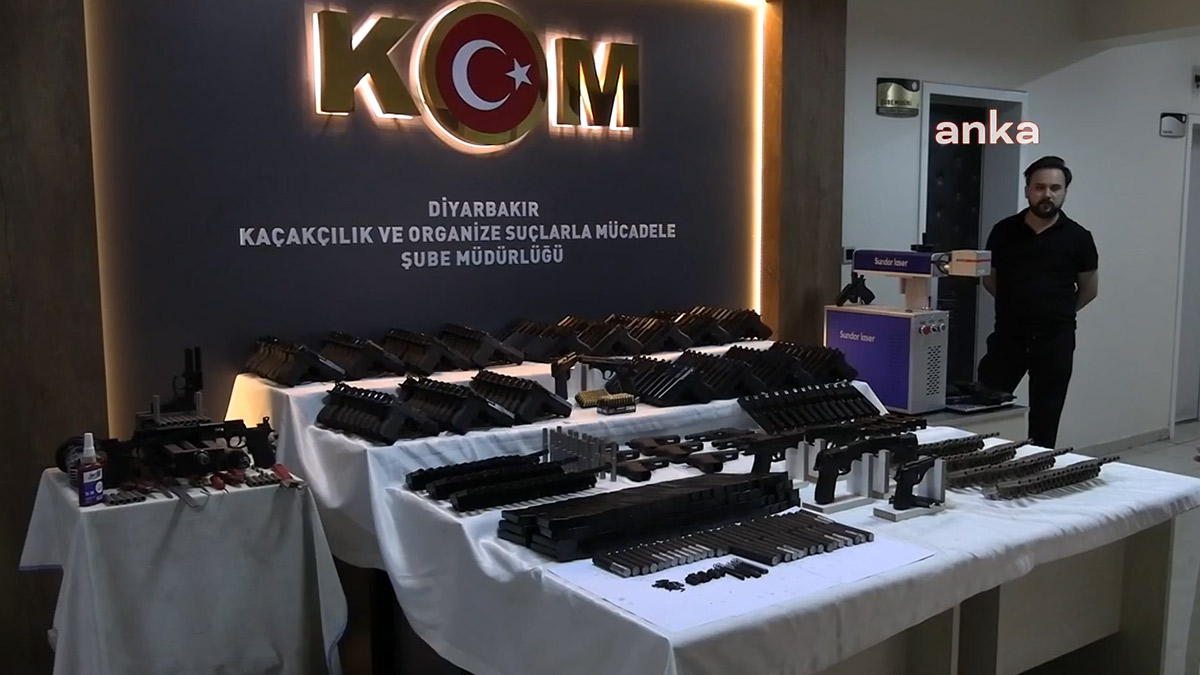 Oyuncakçı dükkanı olarak kamufle etmişler: Diyarbakır’da bir silah atölyesinde cephanelik bulundu